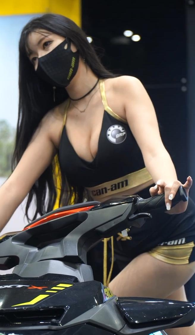 赛车模特金世拉3直摄像机Racing Model Kim Sera fancam